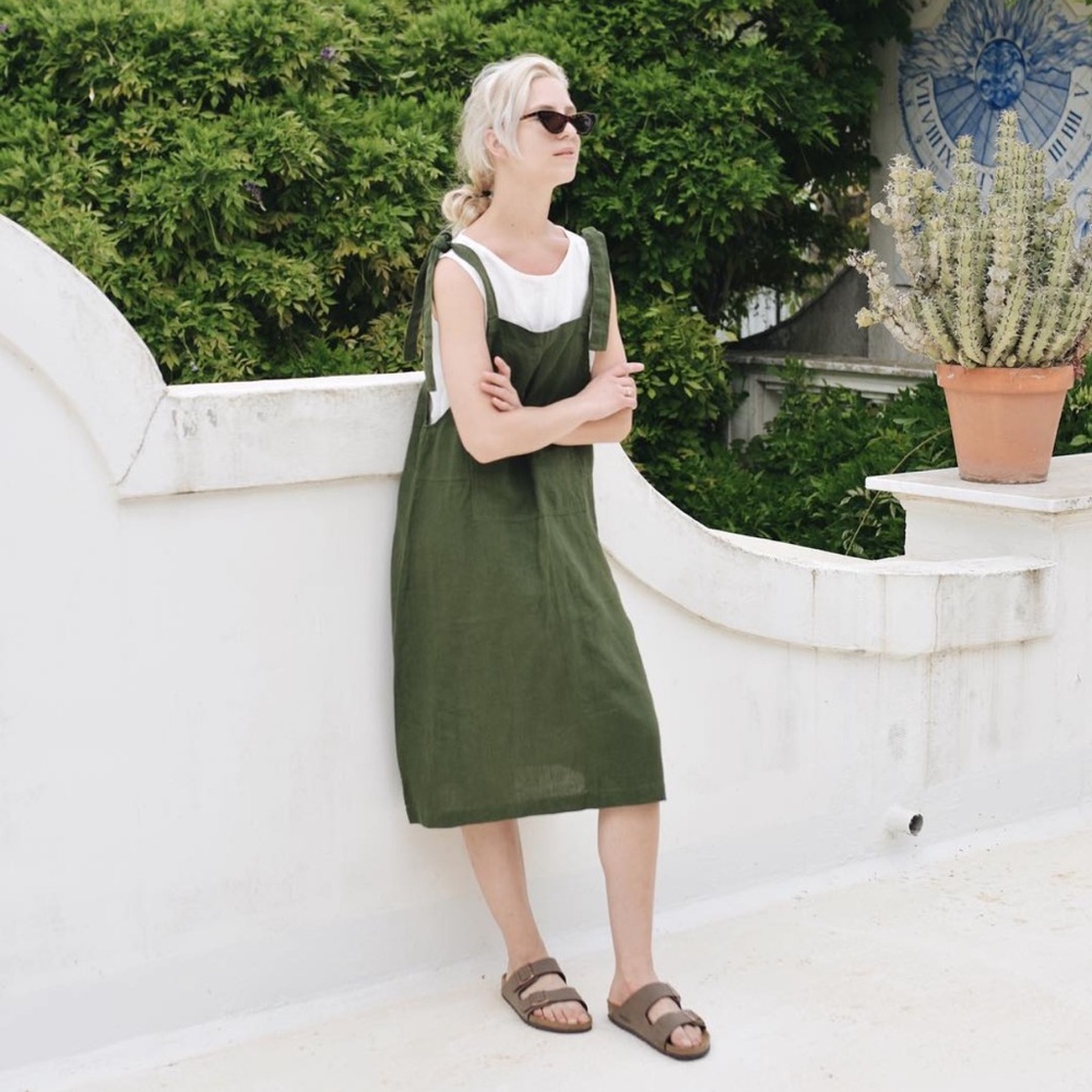 Linenfox Black Linen Pinafore Dress – XS🖤 - Picture 3 of 7